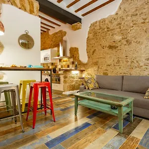Noah House Center - Historic Center , Cadiz Spain